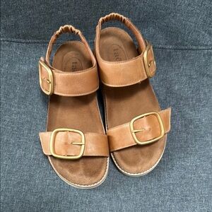 Taos On The Double Caramel Leather Sandals